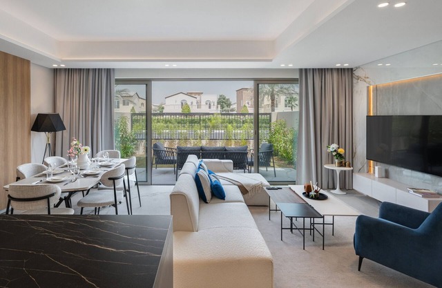 Deluxe 3 Bedroom Villa+Maids room at Jasmine Lane