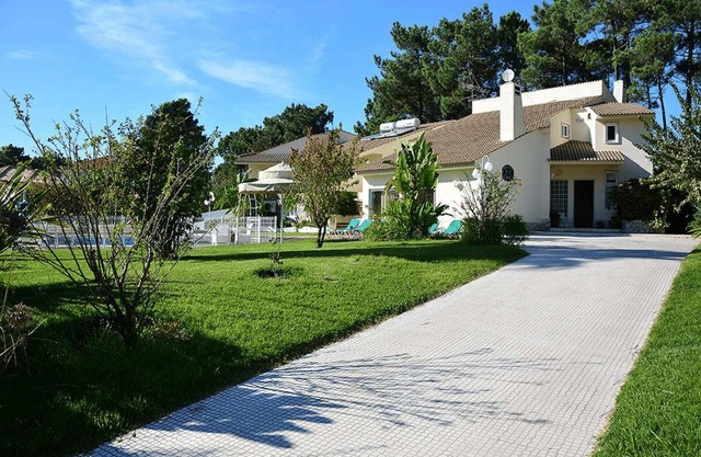 Deluxe Aroeira Villa | Villa Verdizela II | 6 Bedrooms | Table Tennis & Perfect.