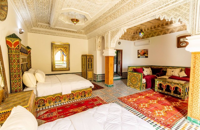 Deluxe Suite with King Size Bed