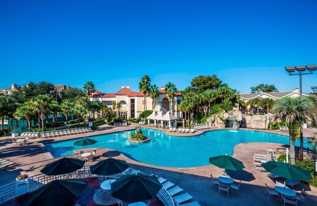 DELUXE VILLA, 2bd, 2Ba, DEC 18 -25 XMAS Wk, BY DISNEY,UNIVERSAL,SEAWORLD, MORE!