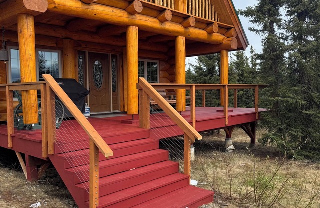 Denali only 17 miles away! Grill, washer & dryer, jacuzzi bathtub with a view