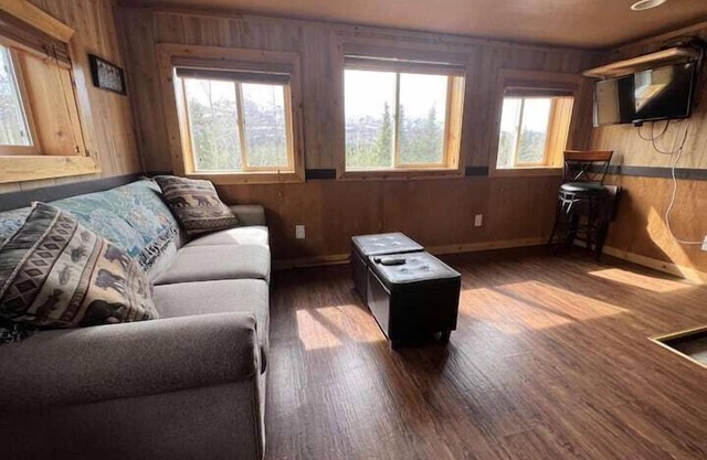 Denali Park View Family Log Cabin