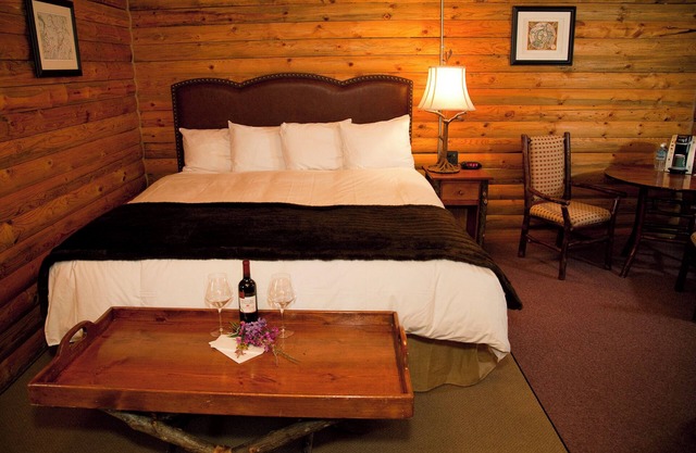 Denali Private Deluxe Cabin on Sugarloaf Mountain
