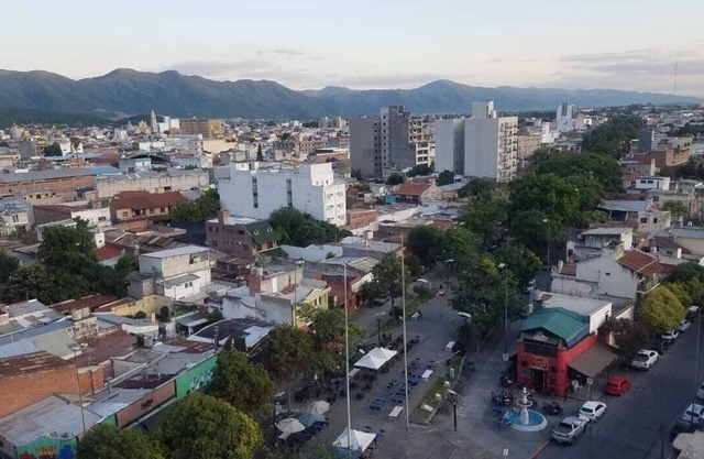 Departamento moderno centrico, vista ciudad, valle y montañas
