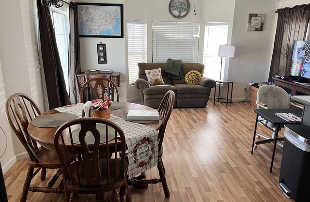 Desert Home Place: Yuma Foothills Home sleeps 4, Pool & View, in Quiet area.