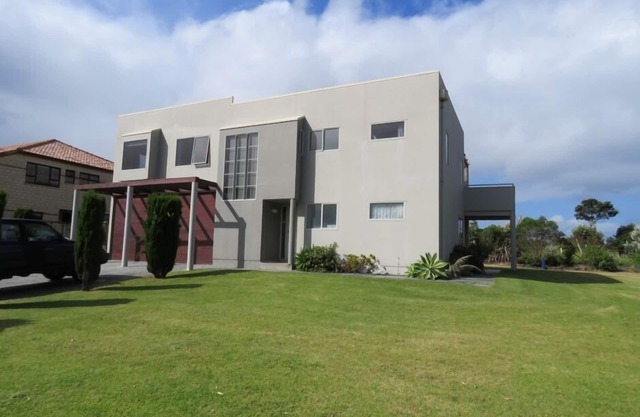 Desirable ocean-front beach house