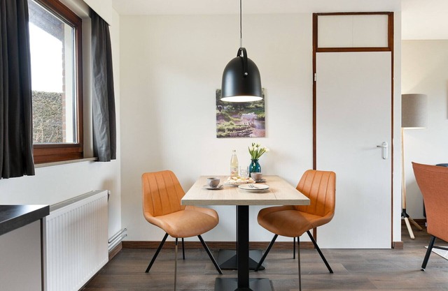 Detached 2-person bungalow