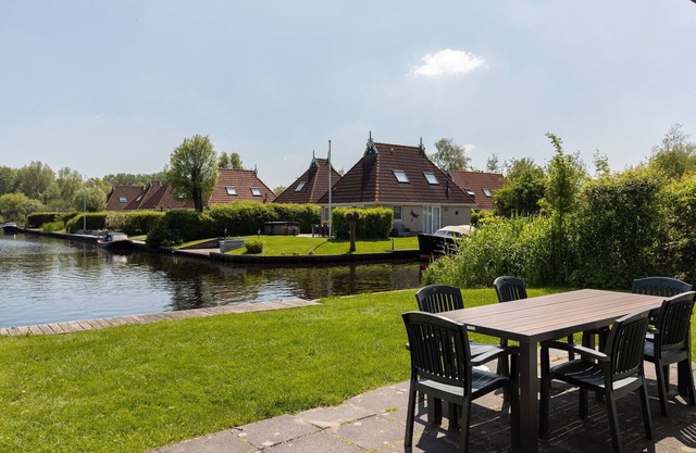 Detached bungalow for 6 persons