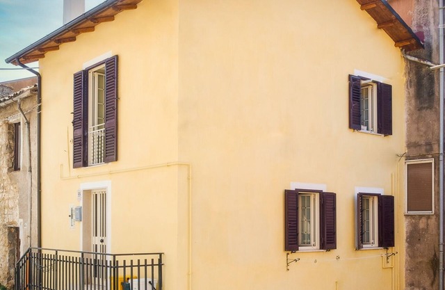 Detached house for family in the green woods of Abruzzo