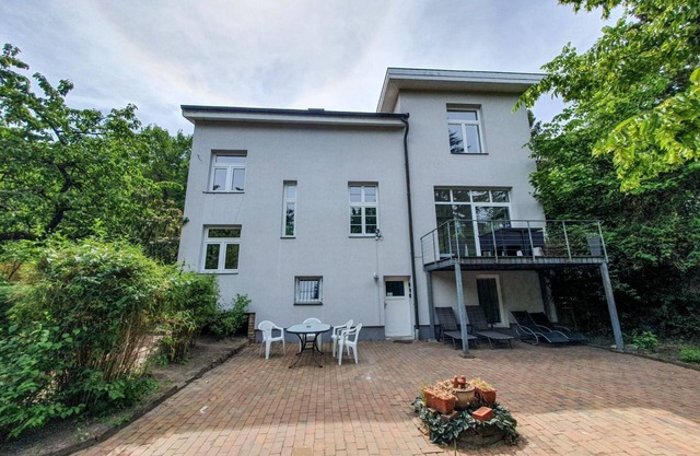 Deutsche Villa mit Sauna und Großem Garten, Kamine, Spielplatz, Kostenlose Stellplätze - Deutsche