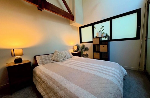 Devonport CBD Modern Loft