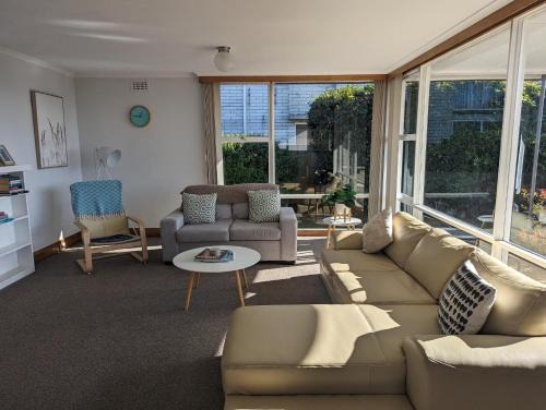 Devonport's Relax at Manning