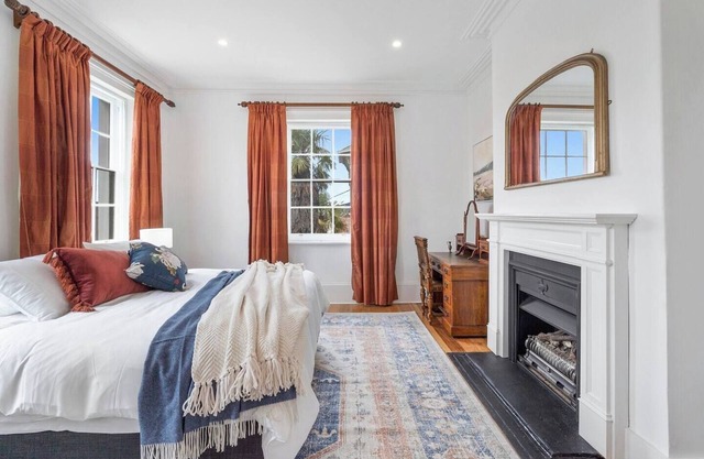 Devonshire House Luxury with a Fascinating History