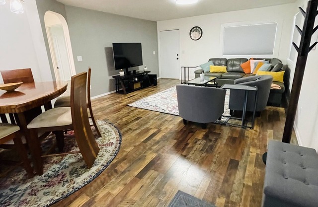 Diamond in the rough, in the heart of West Anchorage!