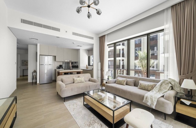 Direct Access to Beach | Bills Included | Furnished