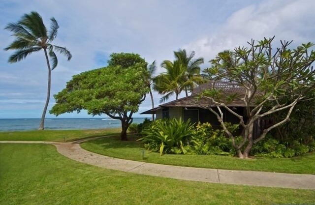 Directly Beachfront | Country Cottage