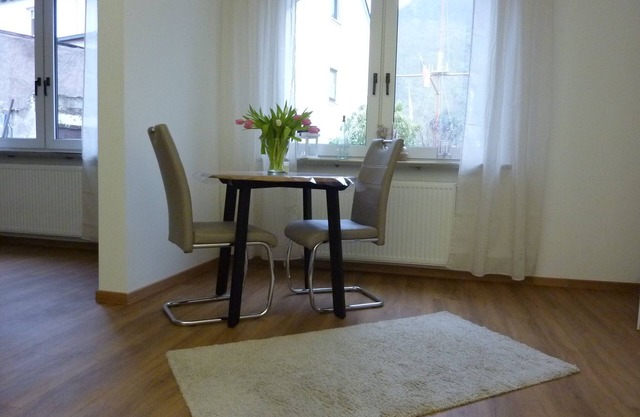 Directly on the Rhine with a fantastic view of the castle in Bad Salzig