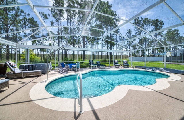 DISAVILLATEE Luxury Vacation Home - Pool, Hot Tub,Facilities for Disabled Guests