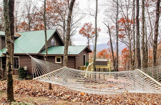 Discounted Deals | Dog-friendly | Mountain Views | Hot Tub | Game Room | Grill