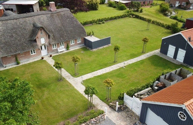 "Discover Tranquility at Haus Frieda: Your Perfect Family Retreat!"