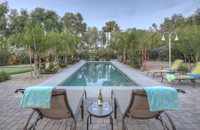 DIVINE 1 Story Home, Starfire GOLF COURSE VIEW, Private POOL w/Opt Heat, Putt Green