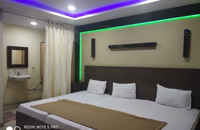 DIVYA LODGE HOTELS ROOMS NSR HOTELS SERVICES COMPANY NSR TOURSIM TOURS TRAVELLIN