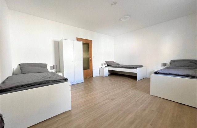 Dn05 - Schöne 2 Zimmer Erdgeschoss-ferienwohnung in Düren, 57qm, 2 Schlafzimmer, Max. 5 Personen