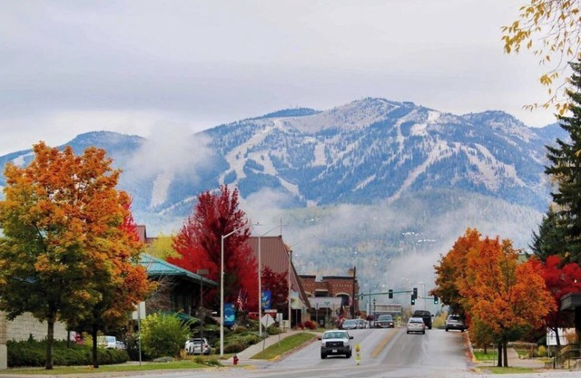 Do not rent this property. It was sold over 3 yrs ago.