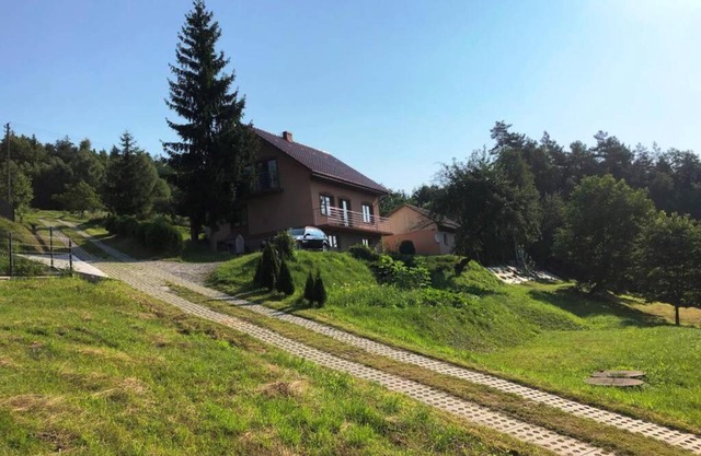 Dom na wzgórzu z pięknymi widokami. Miejsce Tropie