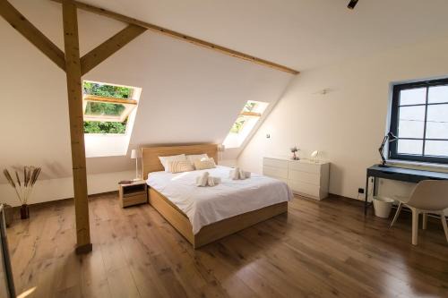 Dom z ogrodem i prywatnym parkingiem w Krakowie