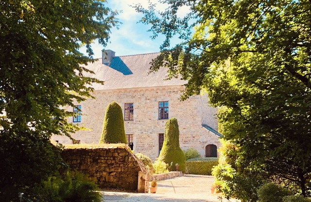 Domaine de Kerousy: Experience an authentic stay in the Manor between land & sea