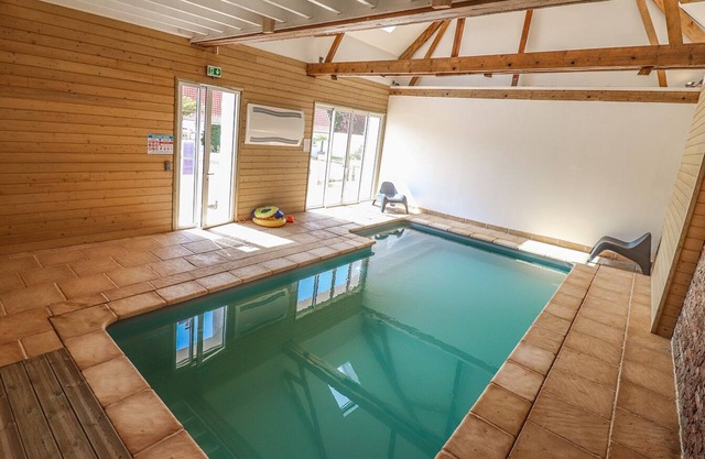 Domaine du Moulinel "la Grange" 10 people and "small barn" 4 people with swimming pool