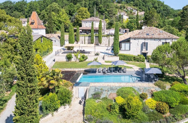 Domaine de la roque! Private swimming pool, Table tennis, BBQ, Fitness room