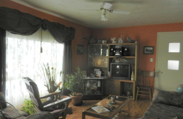 Domaine Joseph Ross Bed and Breakfast