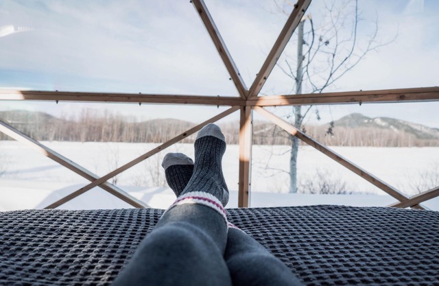 Dôme 5: Waterfront-HotTub-AC-BBQ-Kitchen-Bathroom