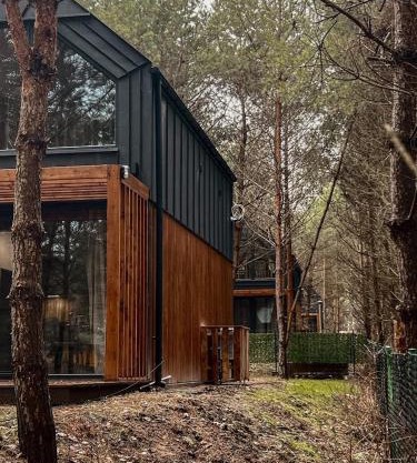 DOMEK LABA CHAŃCZA nad zalewem, domek w lesie z opcją balii NA WYŁĄCZNOŚĆ, ANTRESOLA