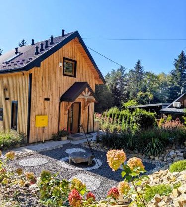 DOMEK NA GÓRACH z JACUZZI I SAUNĄ