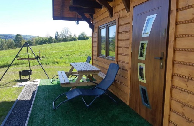 Domek na wzgórzu "WILK"