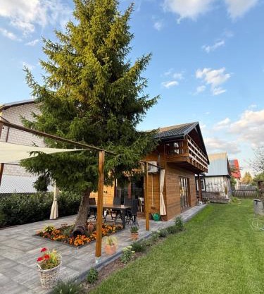 Domek pod świerkiem