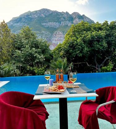 Domus Komanesse - Guest Houses