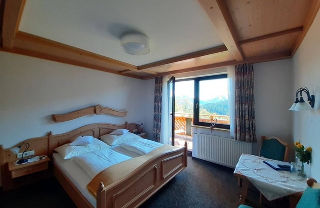 Doppelzimmer mit Dusche, WC Getrennt - Pension Bergpracht