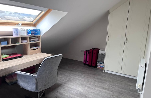 Double Bedroom with Shared Bathroom Available to Rent