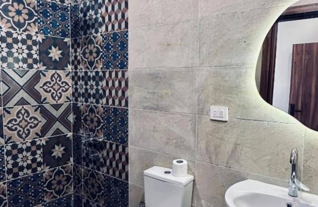 Double or Twin Room with Mountain View