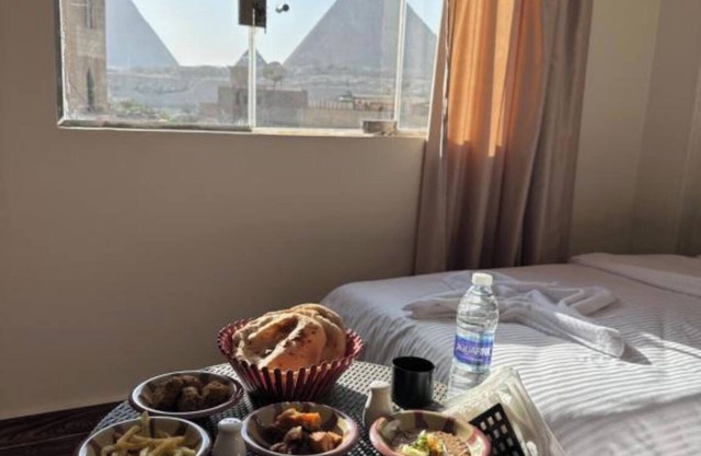 Double or Twin Room with Mountain View