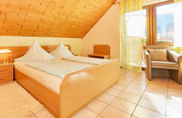 Double room 6 - Gäste- und Weinhaus Haus Schatzgarten