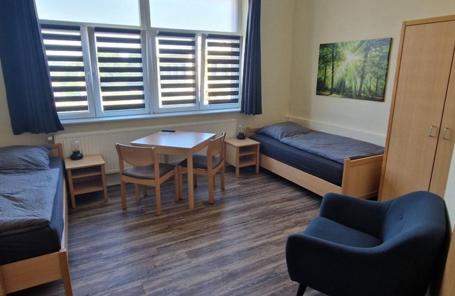 Double room Ellerbach - Guesthouse Heinrich Heine Schule