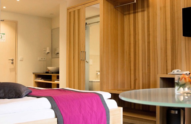 Double room large (without balcony) - Brewery-Gasthof Pfister