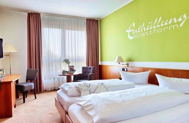 Double room, shower, WC - Hotel Sportwelt Radeberg