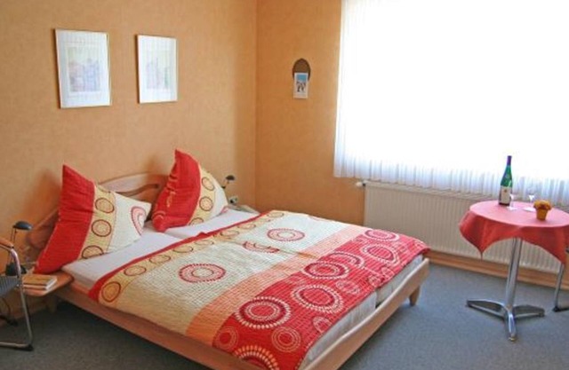 Double room shower / WC - Ferienweingut Hensler