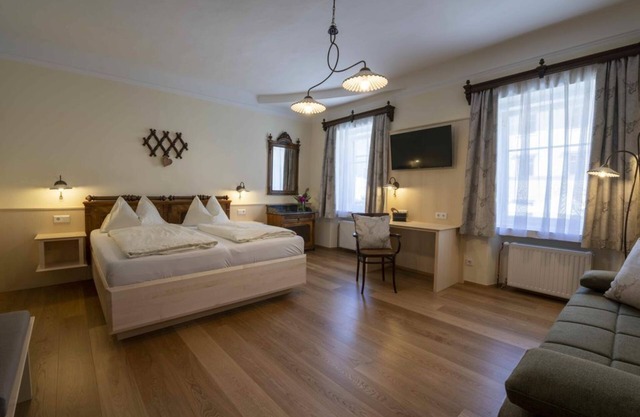 Double room superior with breakfast - Landhotel Pacher